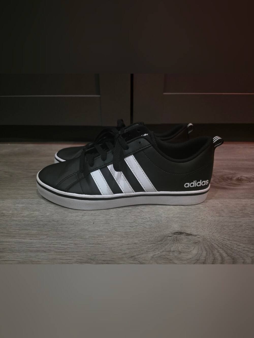 Mens Size 8 adidas Black Sneakers with White Stripes